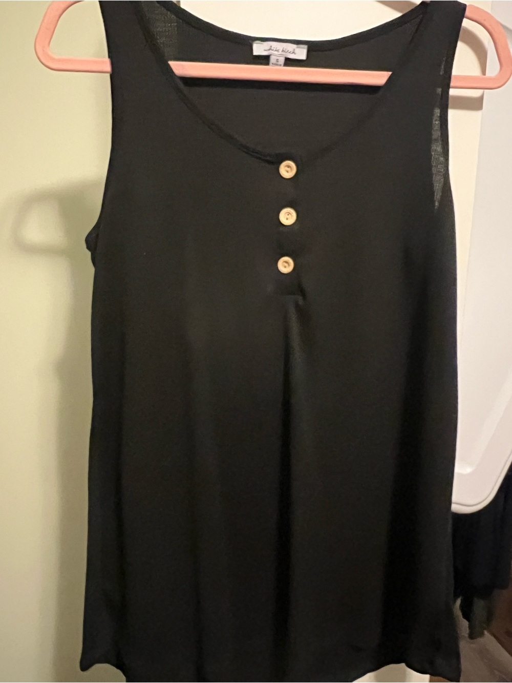 Little Button Down Tank🍒 Black, Size Small